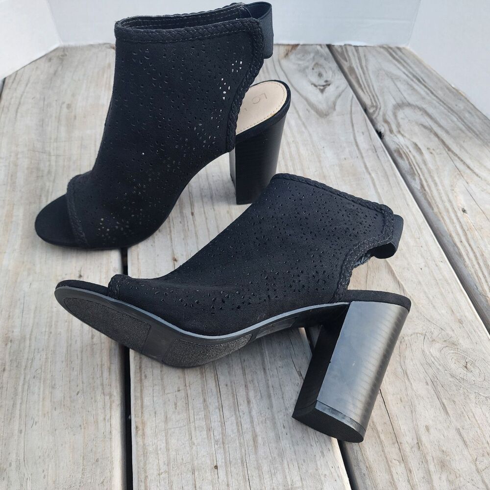 LC Lauren Conrad Black Open Toed Ankle Boots 10 M Good Condition High Block Heel